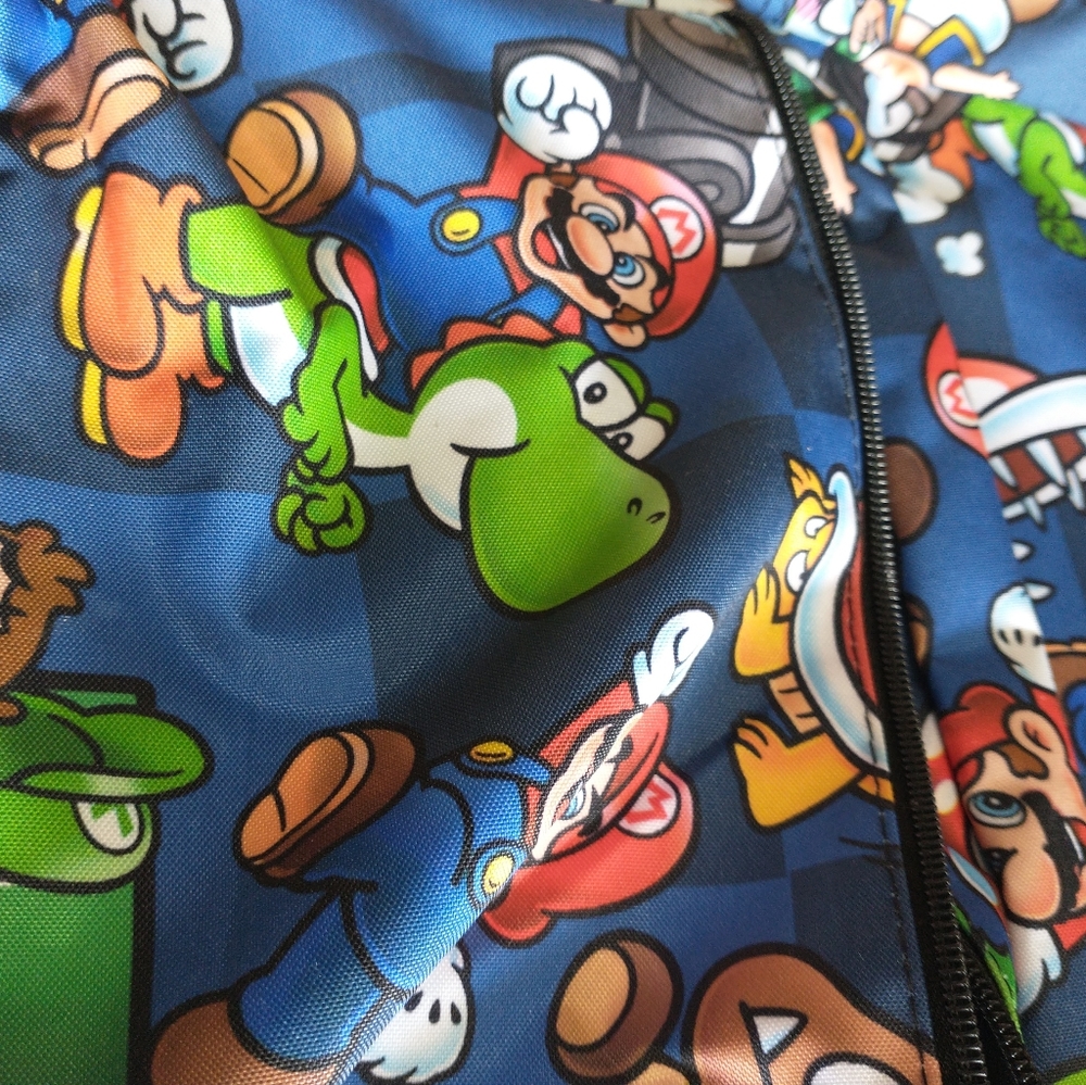 Super Mario backpack - Picture 2 of 7